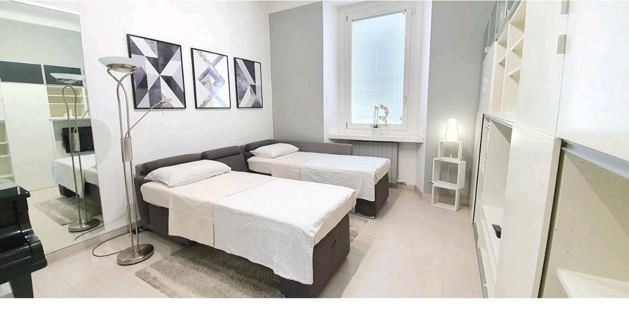 Charming Apartment Central Station Milaan Buitenkant foto